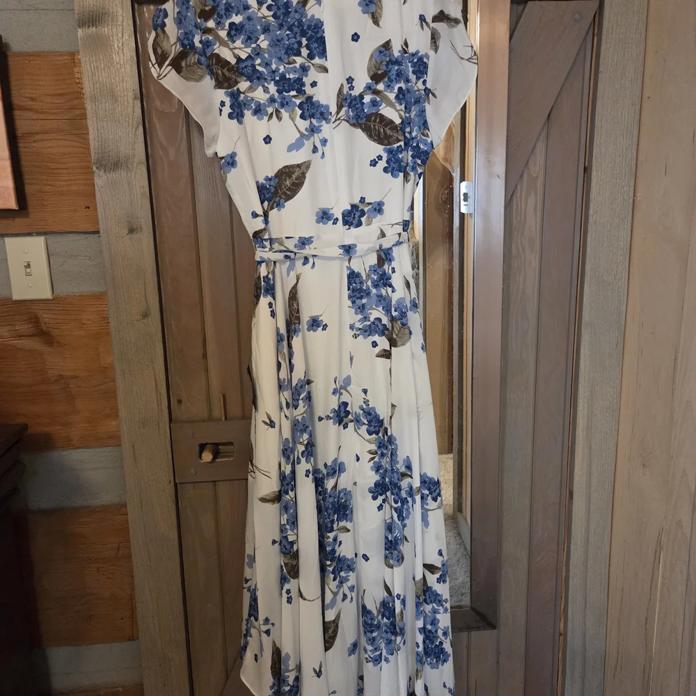 NWT Lulus French Countryside White Floral Print High-Low Dress.  - Picture 5 of 9